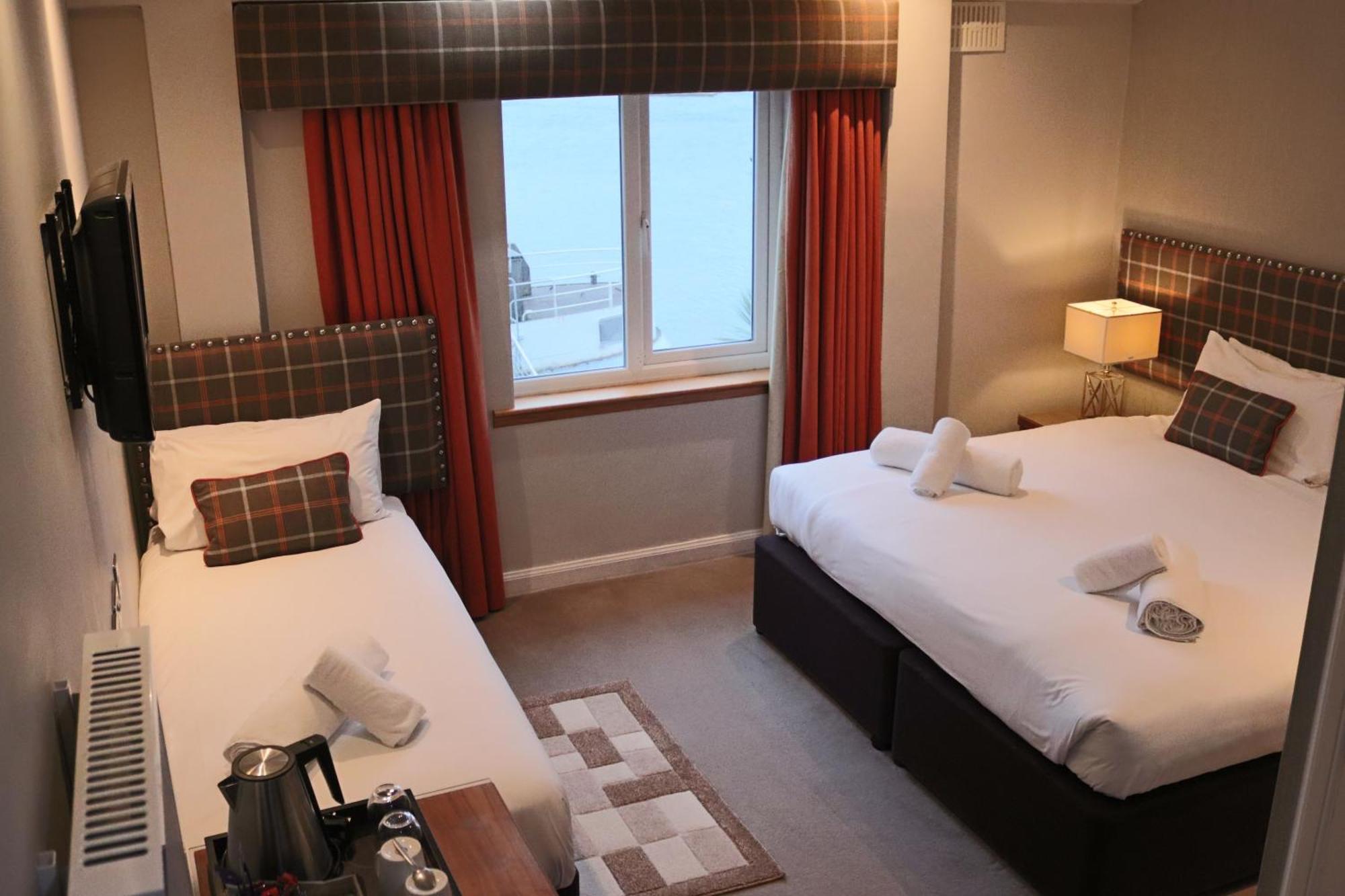 Anchor Hotel And Seabed Restaurant Tarbert  Εξωτερικό φωτογραφία