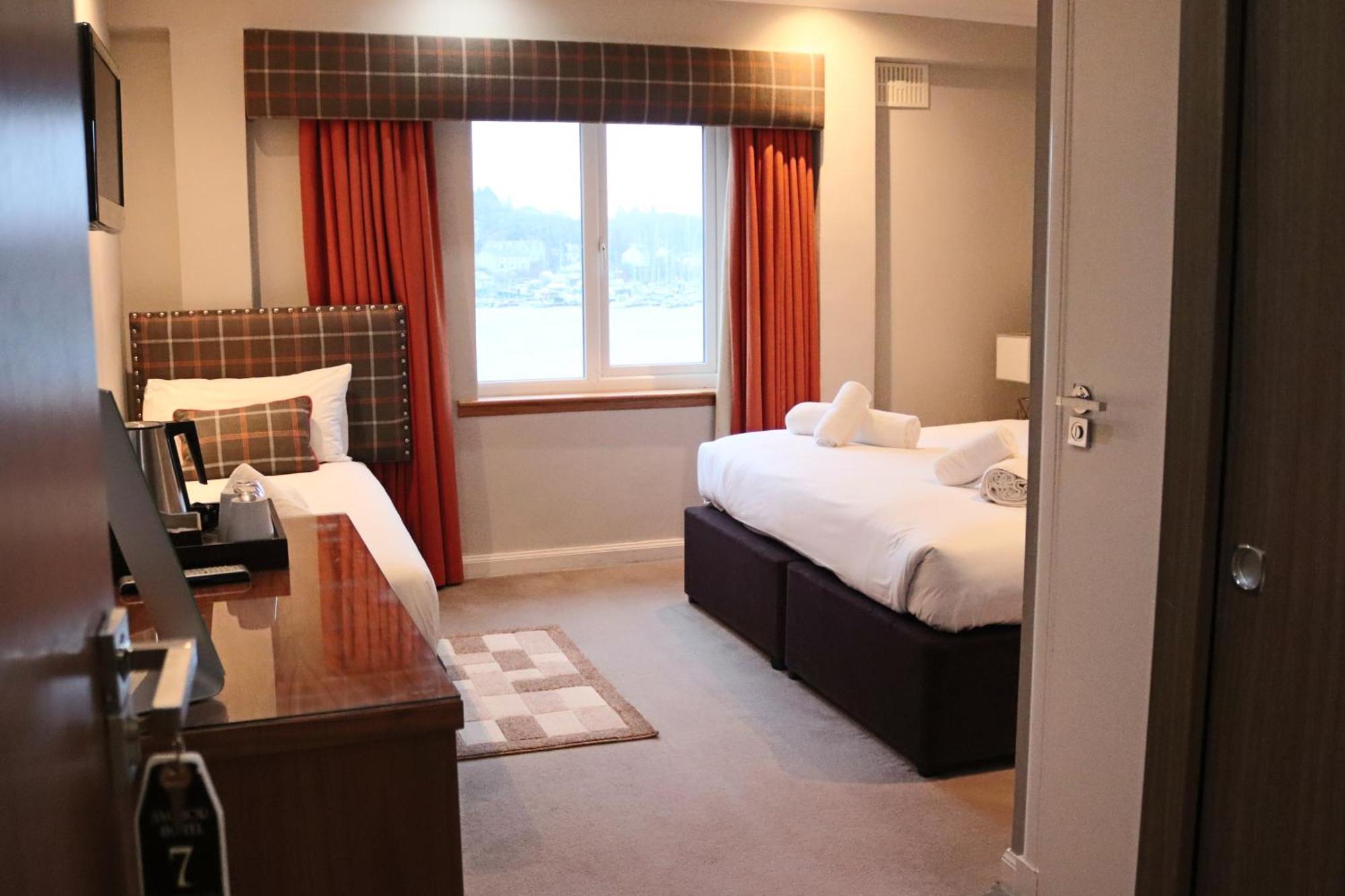 Anchor Hotel And Seabed Restaurant Tarbert  Εξωτερικό φωτογραφία